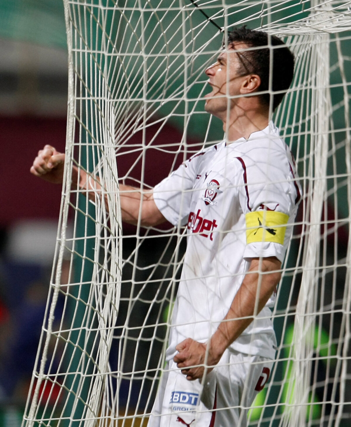 fazeVIDEO » Rapidul administrează Timişoarei prima înfrîngere a sezonului. Oţelul rămîne lider!