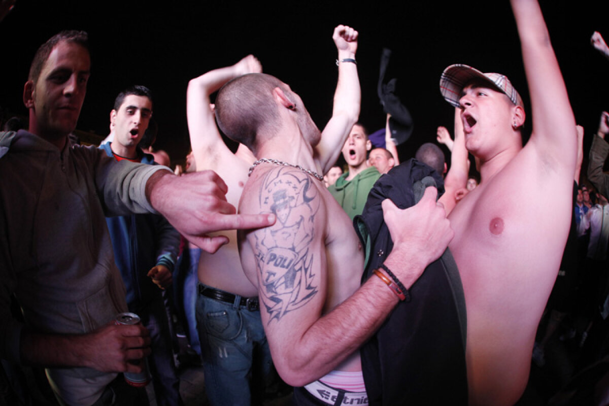 Dragostea fanilor nu are limite » Tatuajele împînzesc stadioanele