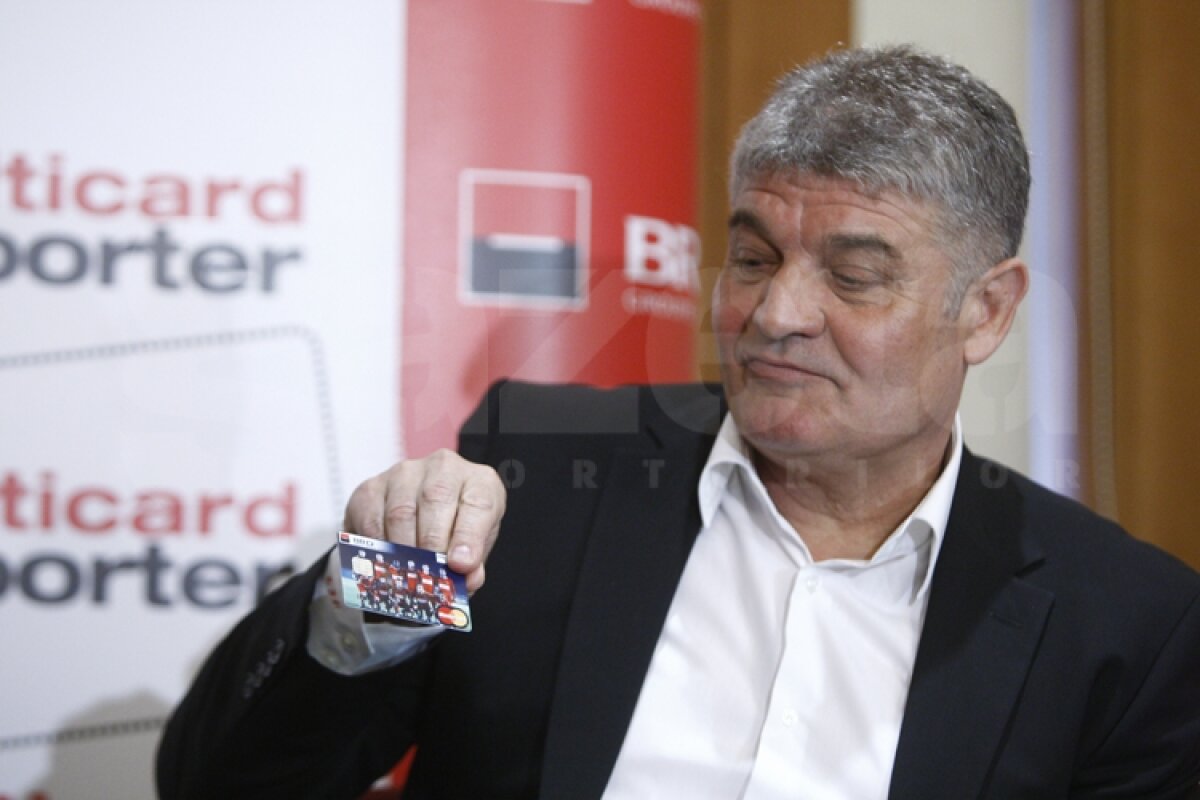 Suporterii dinamovişti pot intra cu carduri bancare pe stadion