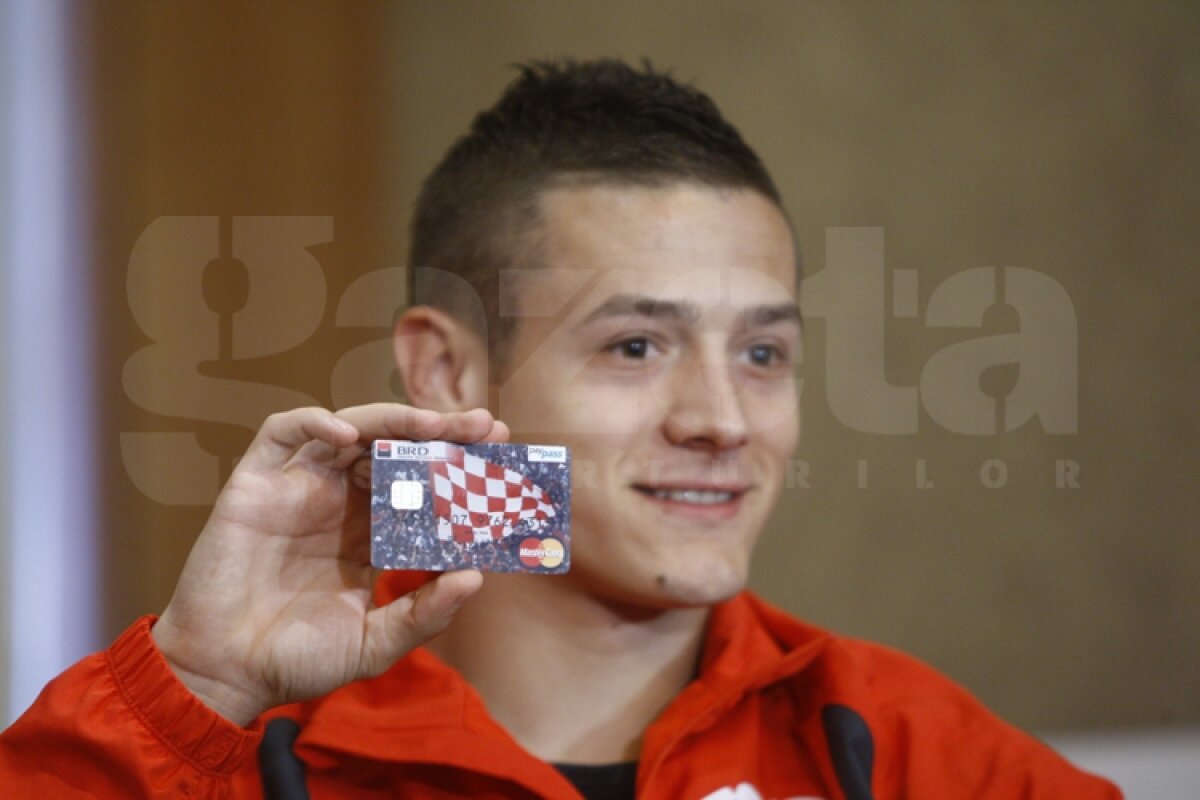 Suporterii dinamovişti pot intra cu carduri bancare pe stadion