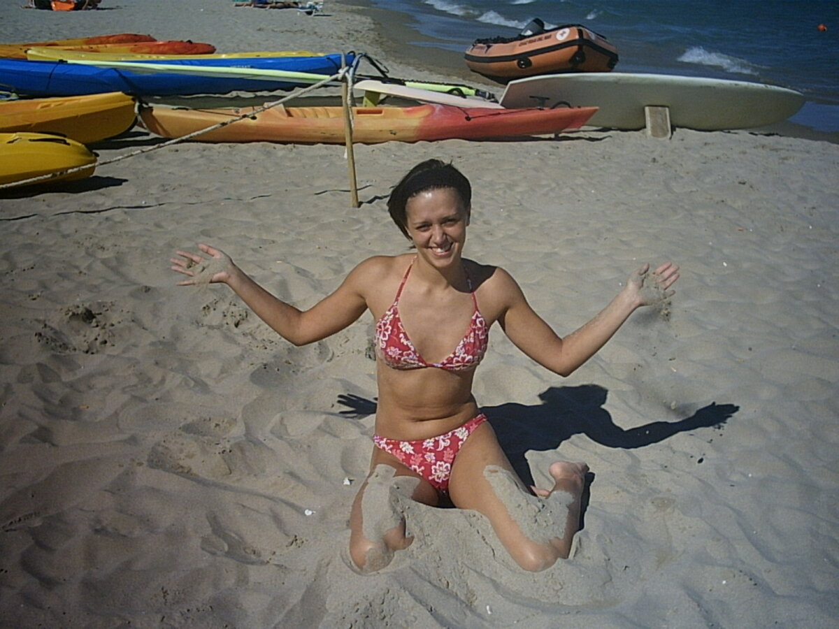 Povestea româncei care va juca finala Ligii Campionilor cu Itxako Estella » Fata care iubeşte marea