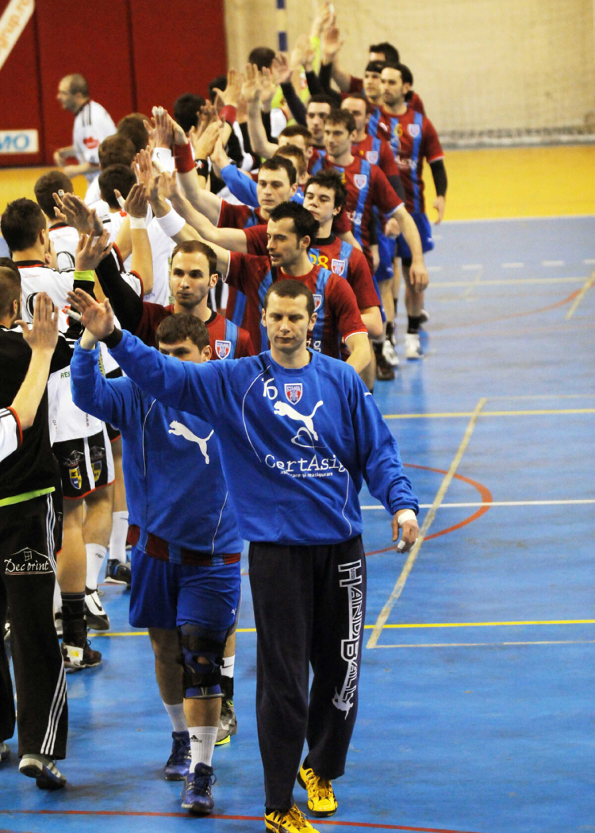 Steaua se afundă. A mai pierdut un meci şi e foarte aproape de retrogradare