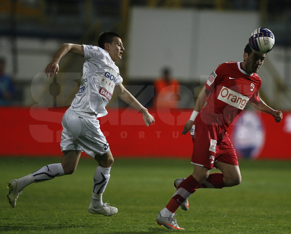 Gloria Bistriţa - Dinamo 0-2: calificarea în finală este decisă!