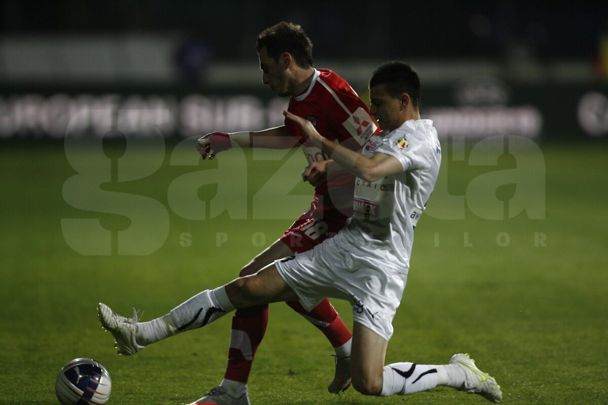 Gloria Bistriţa - Dinamo 0-2: calificarea în finală este decisă!