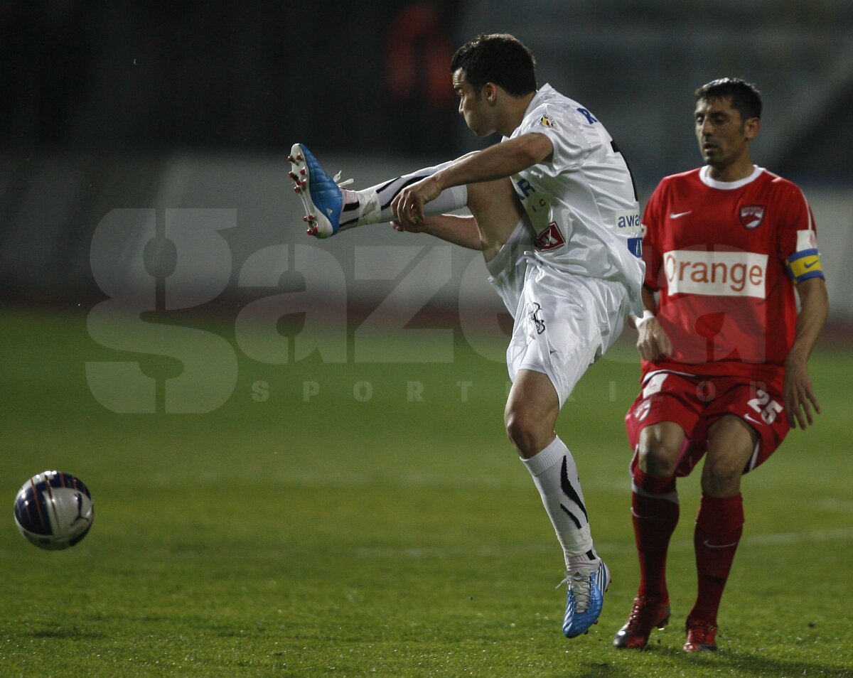 Gloria Bistriţa - Dinamo 0-2: calificarea în finală este decisă!