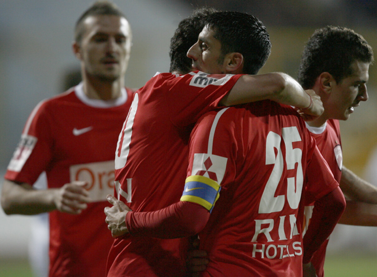 Cronica meciului Bistriţa - Dinamo 0-2 » Şase, urmează finala!