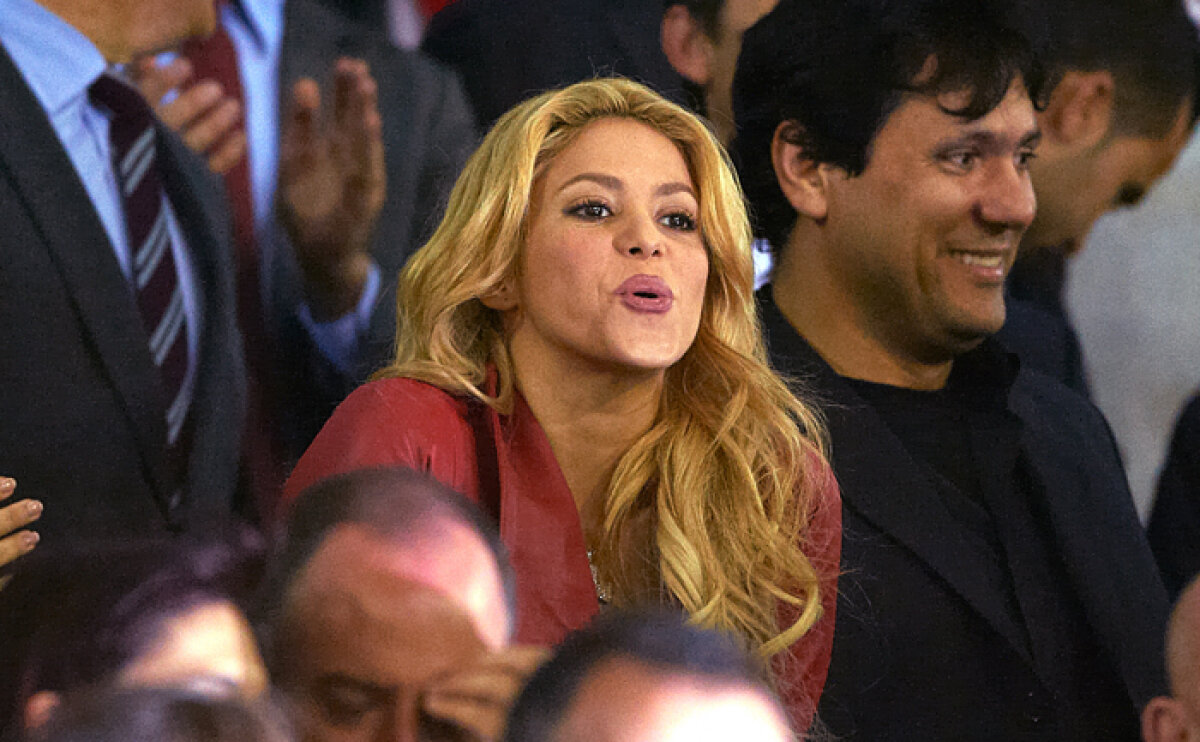 FOTO şi VIDEO » Shakira i-a trimis bezele lui Pique. La final, l-a consolat