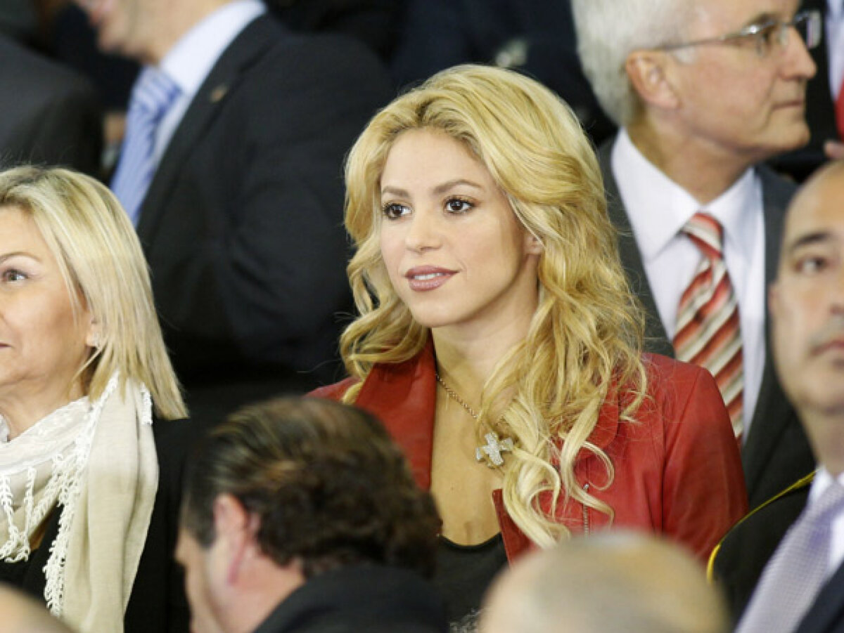 FOTO şi VIDEO » Shakira i-a trimis bezele lui Pique. La final, l-a consolat