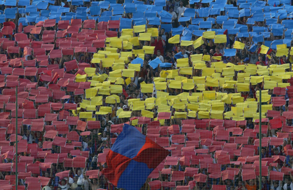 FOTO DERBY-ul care împarte România în două! Peste 50 de bannere cu cele mai fine ironii din ultimii 8 ani!