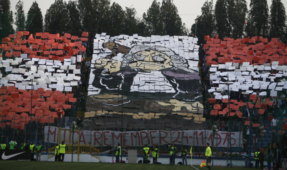 FOTO DERBY-ul care împarte România în două! Peste 50 de bannere cu cele mai fine ironii din ultimii 8 ani!