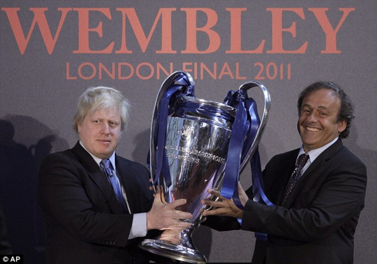 Platini se scuză pentru biletele scumpe de la finală!