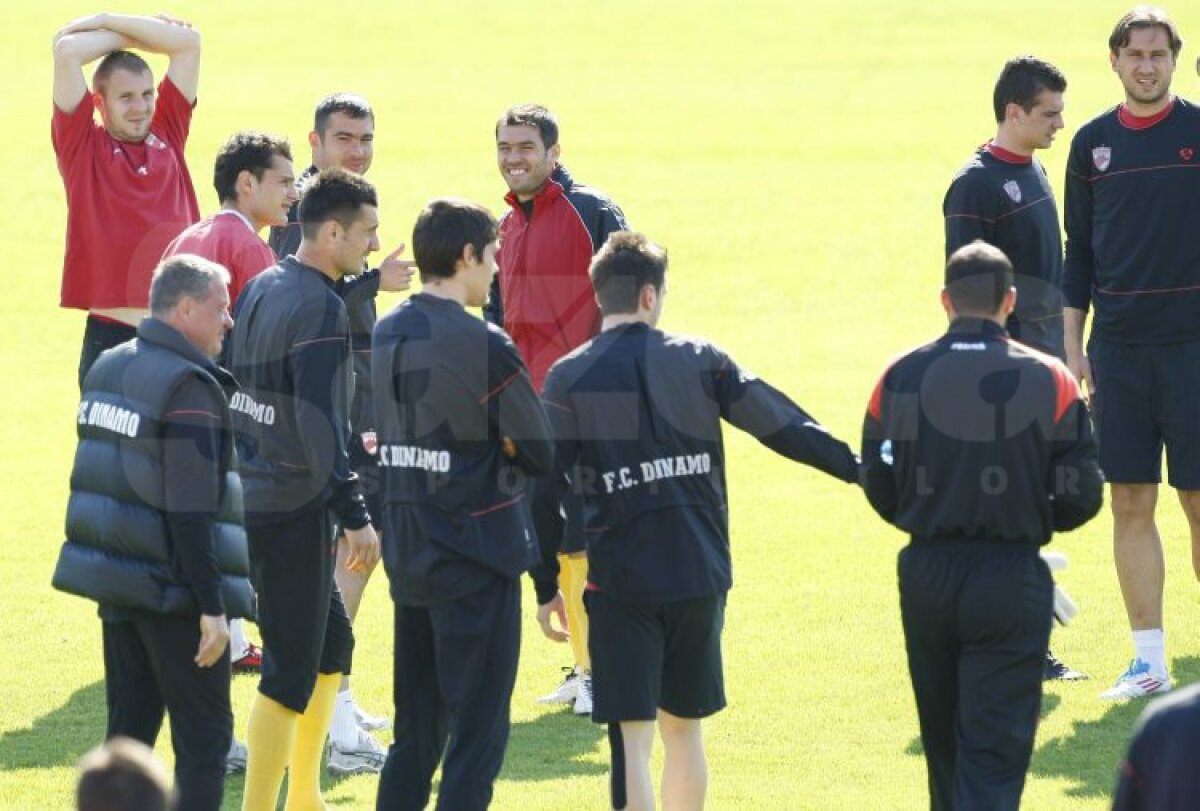 FOTO » Colegii au glumit cu Mărgăritescu: "S-a întors pericolul public numărul 1 al ţării"