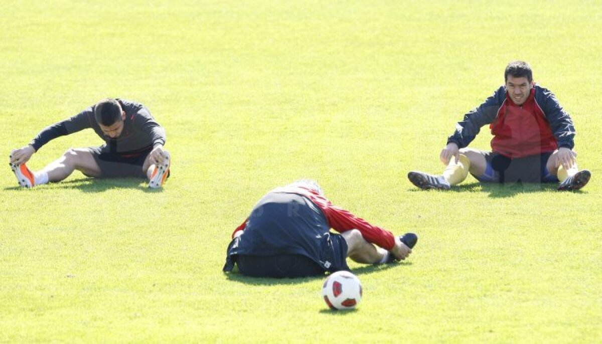 FOTO » Colegii au glumit cu Mărgăritescu: "S-a întors pericolul public numărul 1 al ţării"