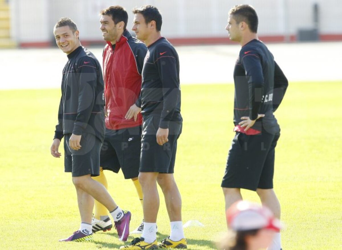 FOTO » Colegii au glumit cu Mărgăritescu: "S-a întors pericolul public numărul 1 al ţării"