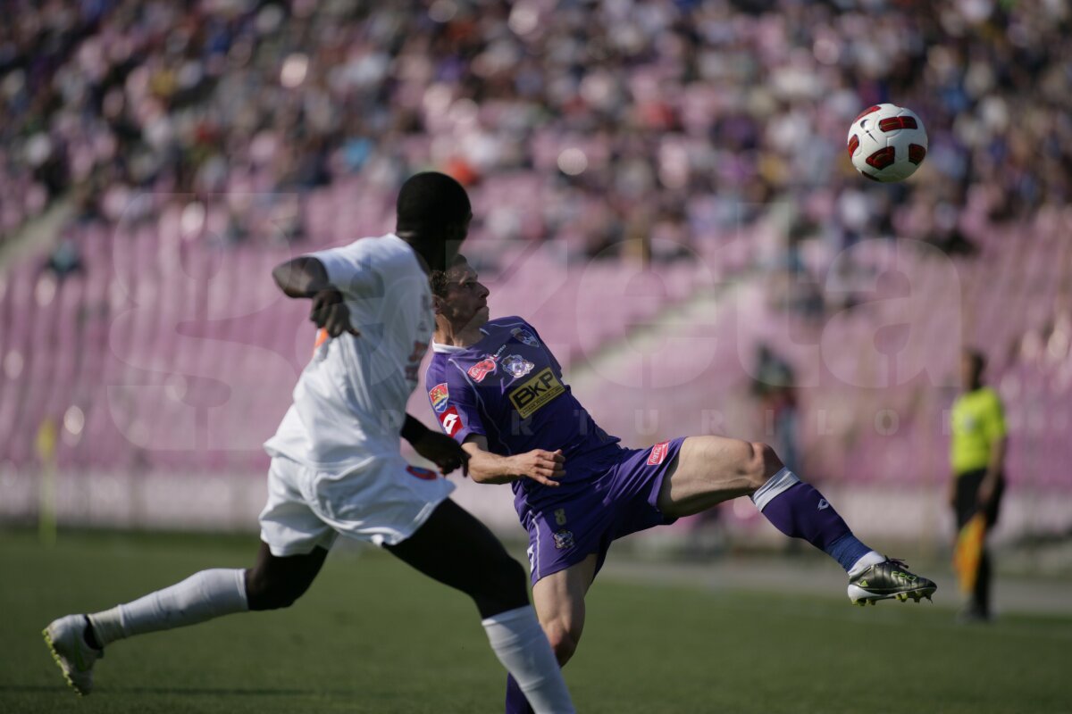 Ianis, golgeterul şchiop!