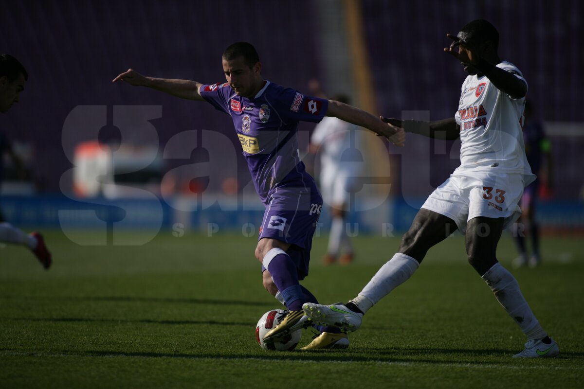 Ianis, golgeterul şchiop!