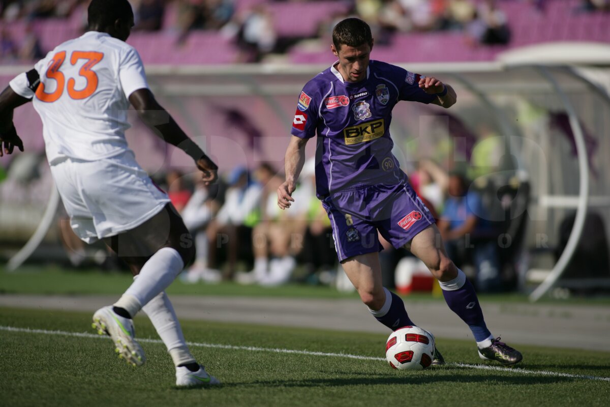 Ianis, golgeterul şchiop!