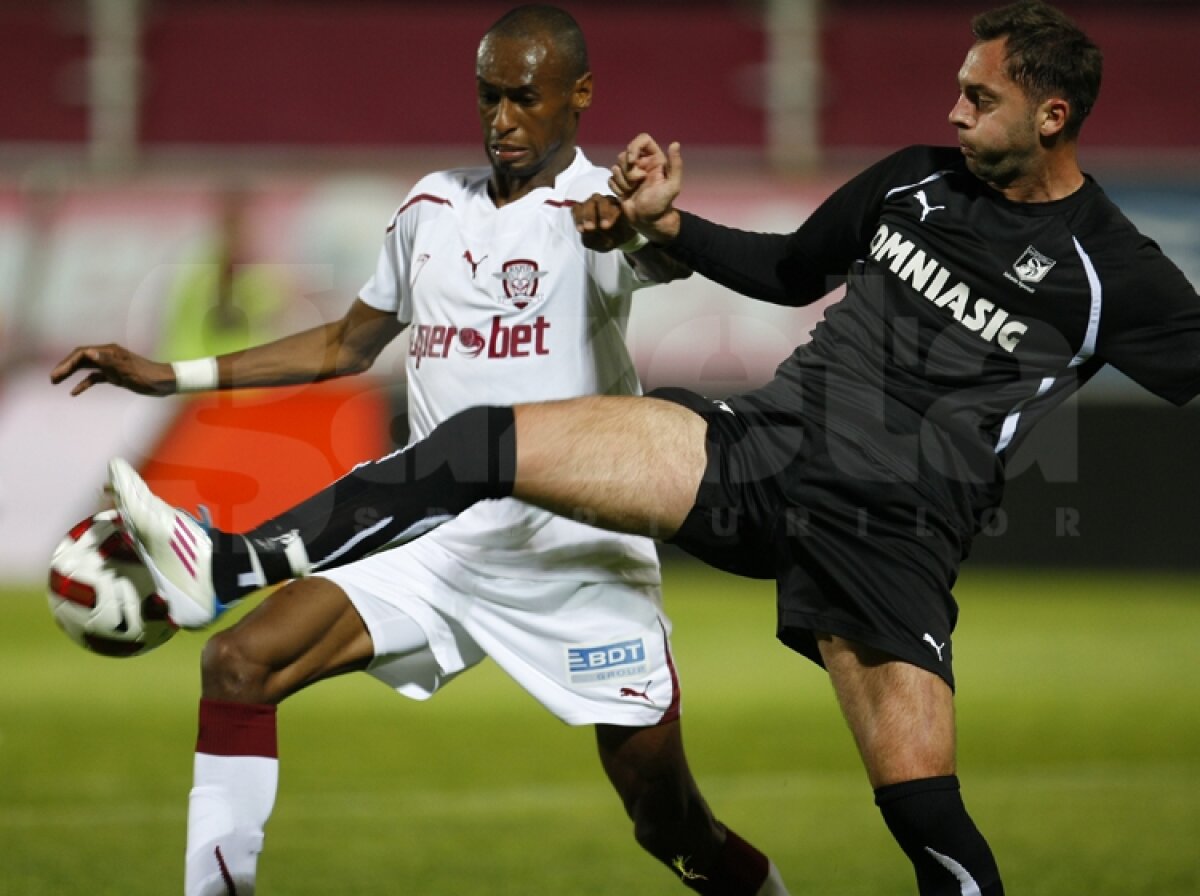 "Farmecul vieţii" a comis-o din nou » Iluziile rapidiştilor, aruncate la gunoi