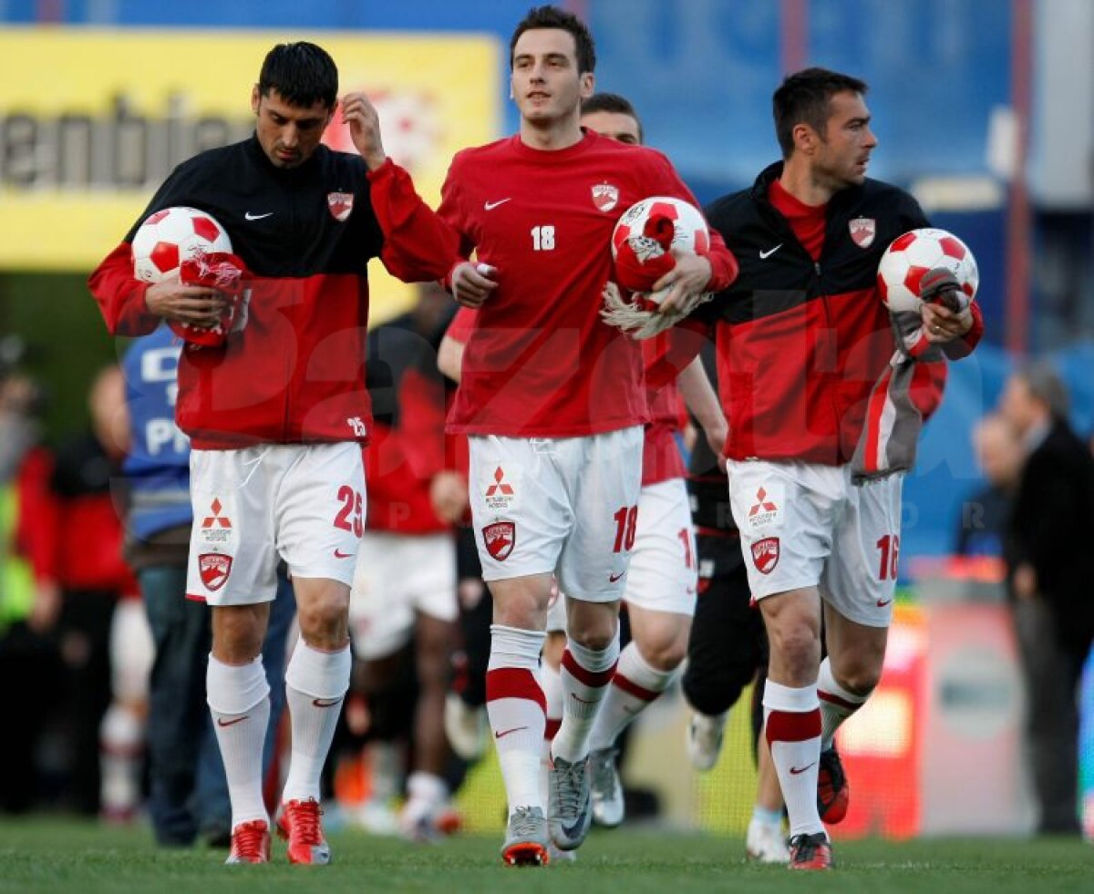 FOTO » Gazeta a reconstituit "drumul" torţelor din Ghencea » Ultras Dinamo: "Jucătorii ni le-au dat, sînt nişte eroi!"