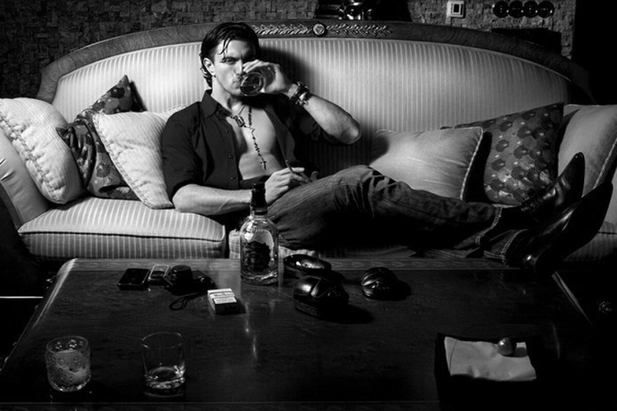 Dragoş Săvulescu a cochetat cu modellingul în trecut » Preşedinte-fotomodel