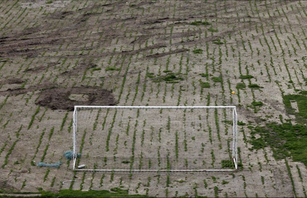 GALERIE FOTO » "Iadul" Ali Sami Yen devine istorie! În locul arenei apar blocuri şi birouri