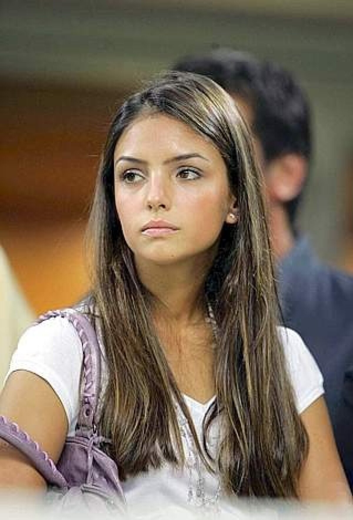 GALERIE FOTO » Adelina Chivu, în top 50 al celor mai sexy neveste de fotbalişti!