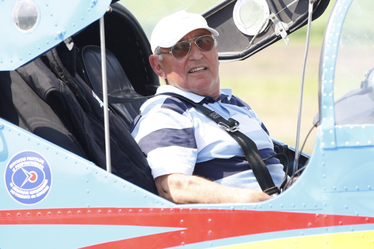 Gheorghe Uţă, 67 de ani, e pilotul care după jumătate de secol de zbor şi-a pierdut în 2009 fiul într-un accident aviatic » Patimile aerului
