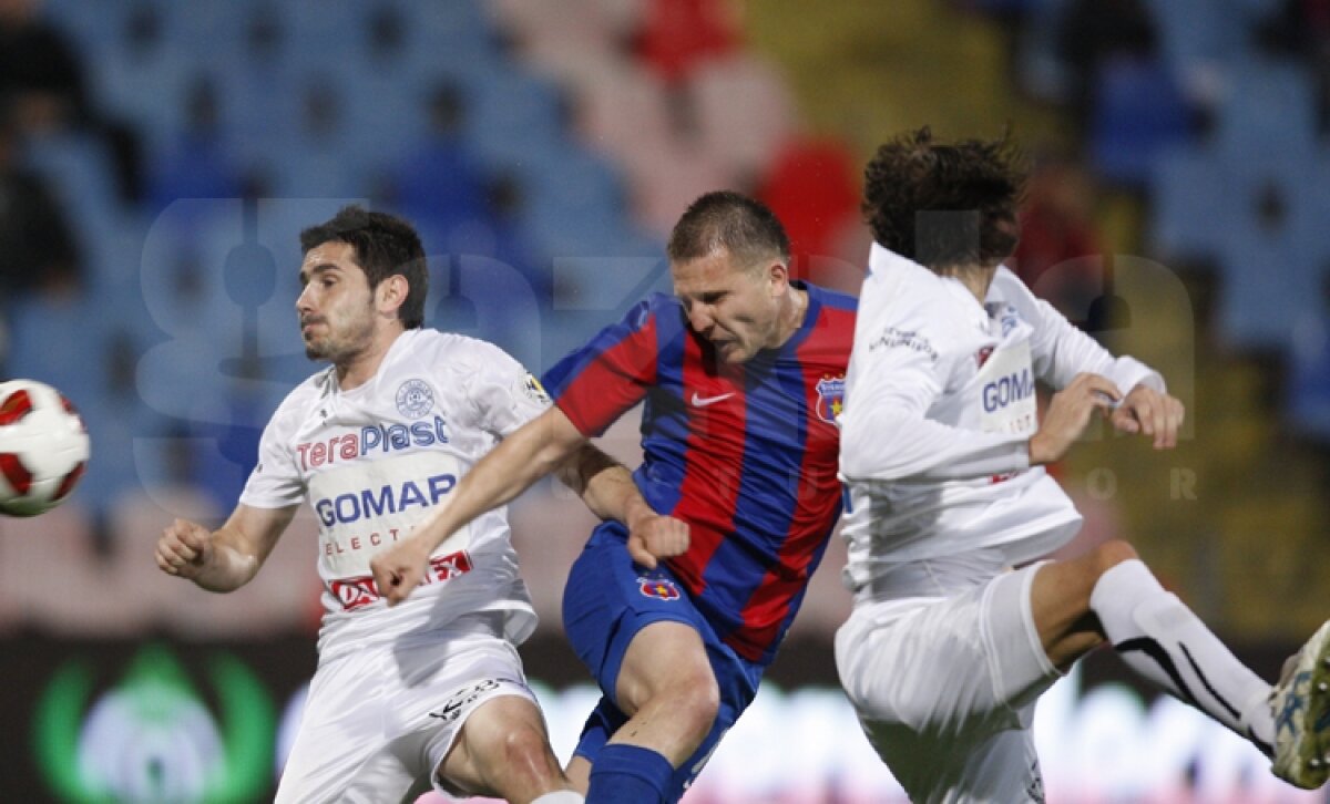 VIDEO şi liveTEXT » Steaua - Gloria 3-1! Au marcat "favoriţii" lui Gigi: Onofraş şi "dublă" Dică