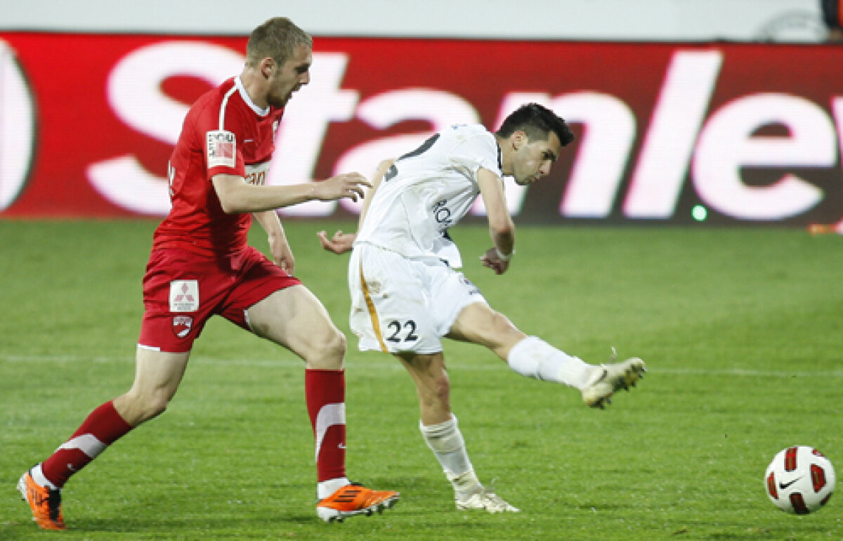 VIDEO: Muşcaţi de propriul cîine