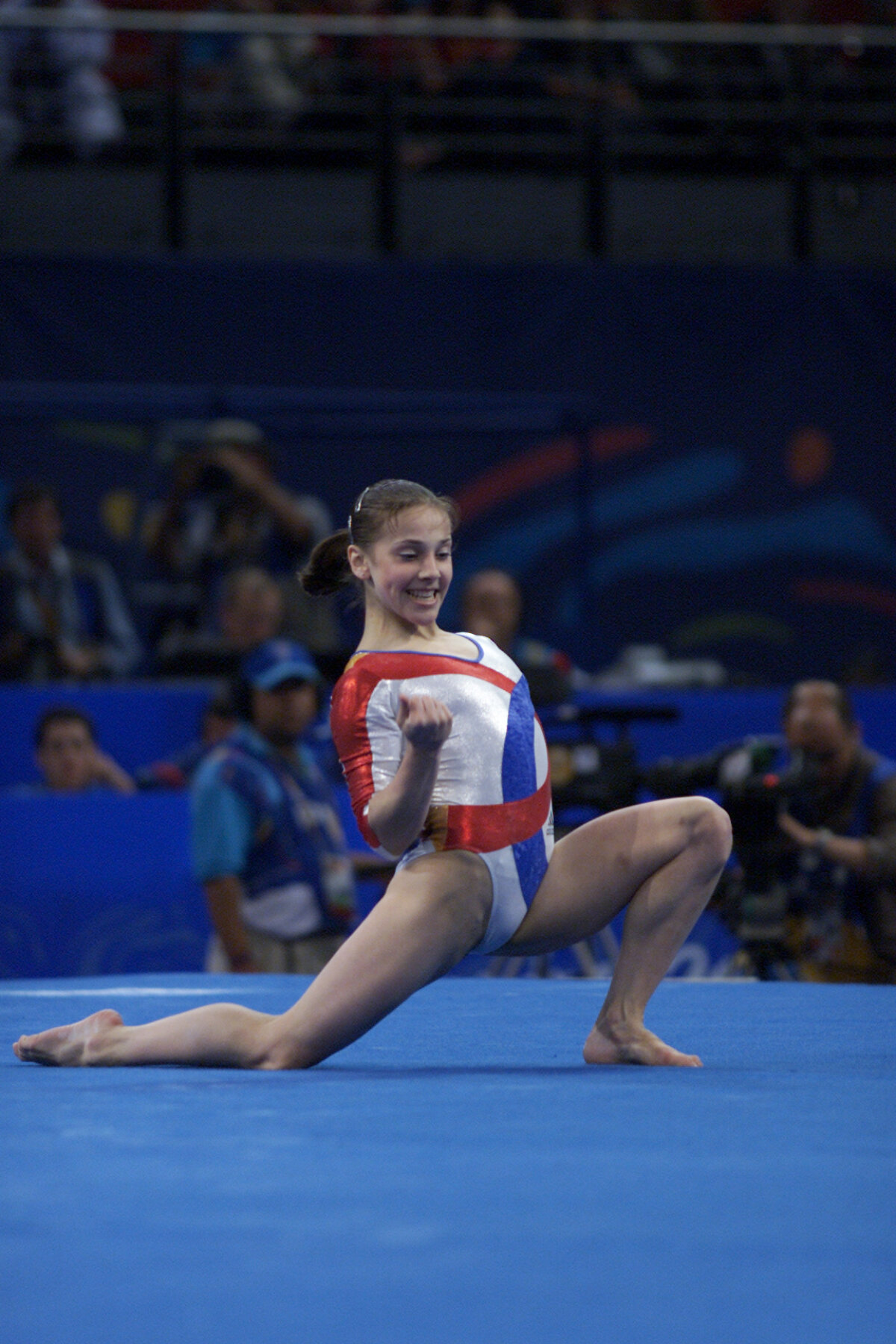 FOTO! După 11 ani de la Olimpiada de la Sydney 2000 » Greutatea, un fleac pentru Andreea Răducan!