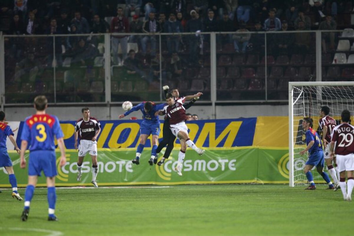 FOTO Steliştii Dică şi Bănel şi rapidiştii Grigore şi Coman sînt ultimii sfertfinalişti ai Europei din loturile celor două formaţii