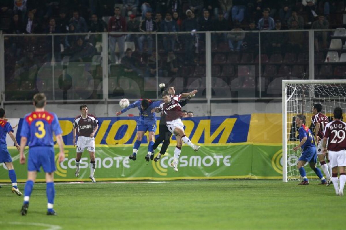 FOTO Steliştii Dică şi Bănel şi rapidiştii Grigore şi Coman sînt ultimii sfertfinalişti ai Europei din loturile celor două formaţii