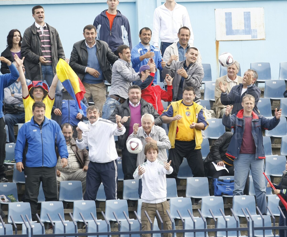 România U17 - Cehia U17 1-1. Am jucat cu TUPEU, terminăm pe 3 şi sîntem la Mondial! Băieţii au avut ATITUDINE