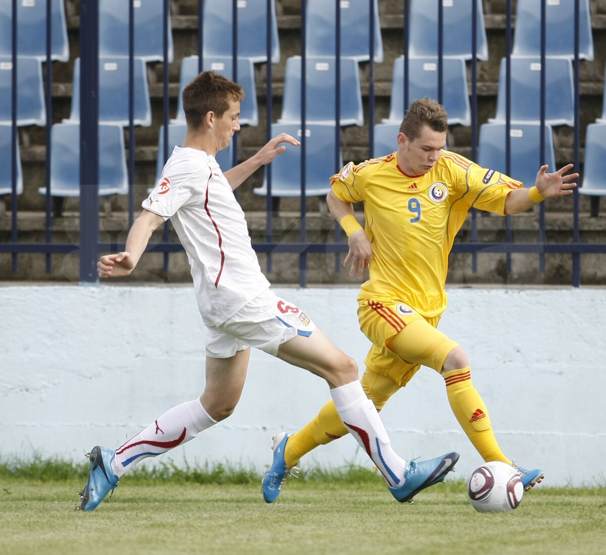 România U17 - Cehia U17 1-1. Am jucat cu TUPEU, terminăm pe 3 şi sîntem la Mondial! Băieţii au avut ATITUDINE