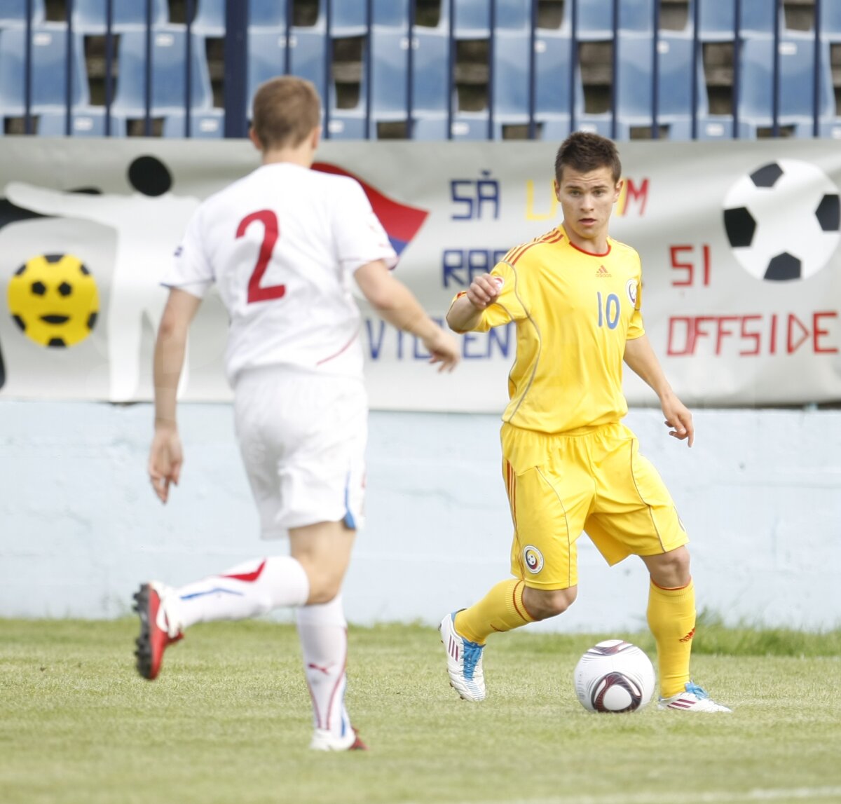România U17 - Cehia U17 1-1. Am jucat cu TUPEU, terminăm pe 3 şi sîntem la Mondial! Băieţii au avut ATITUDINE