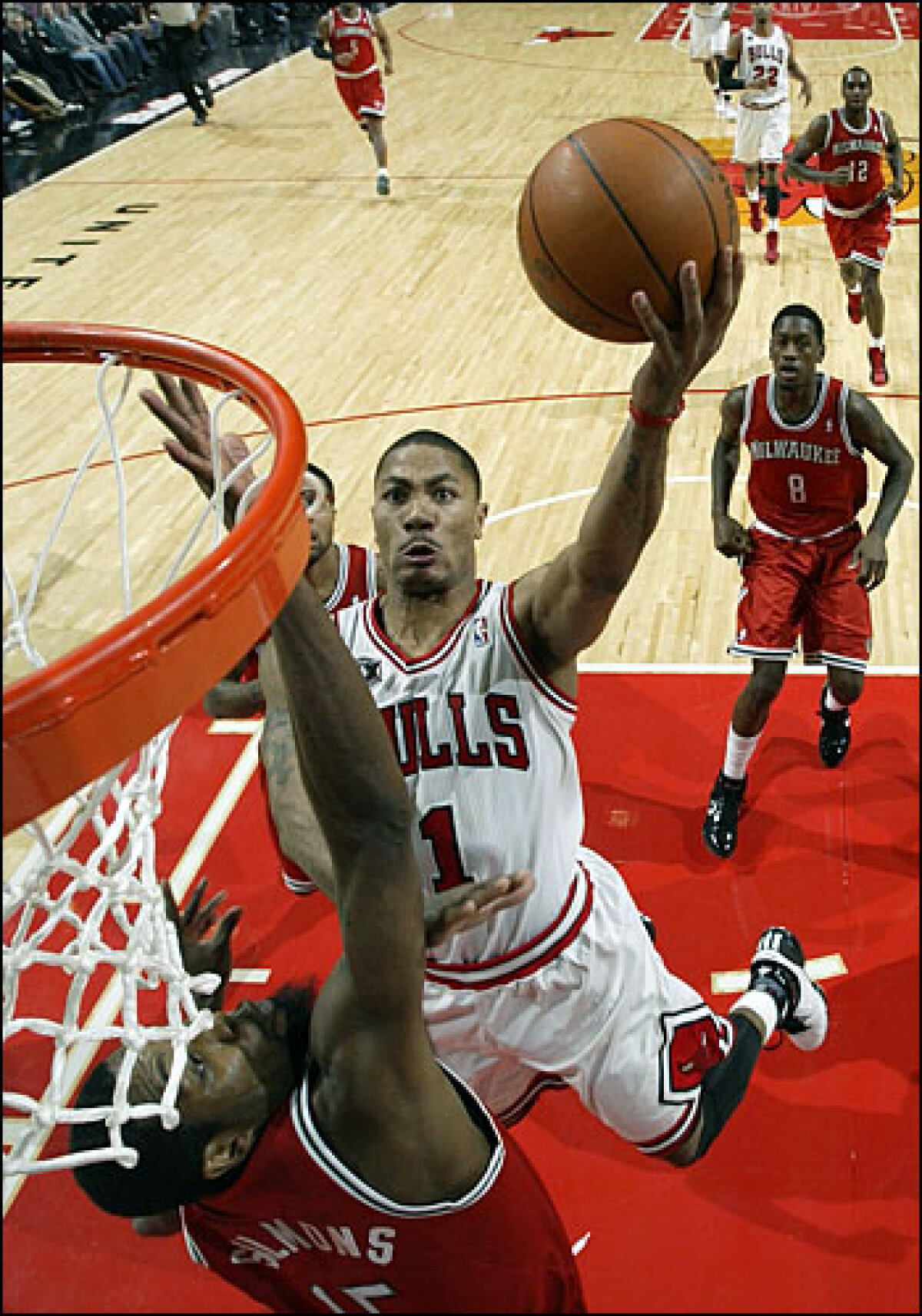 FOTO! Derrick Rose a devenit cel mai tînăr MVP din NBA