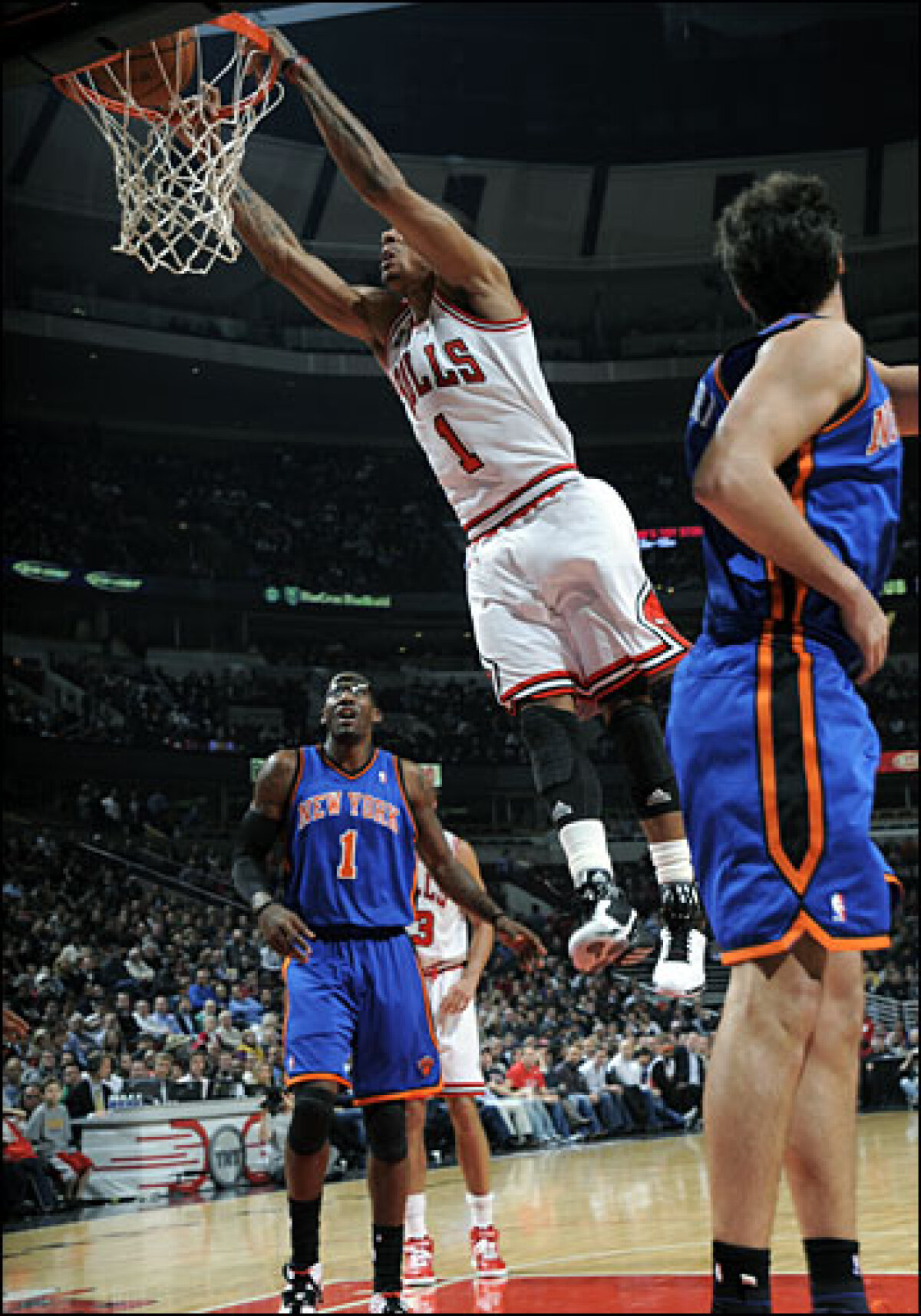 FOTO! Derrick Rose a devenit cel mai tînăr MVP din NBA