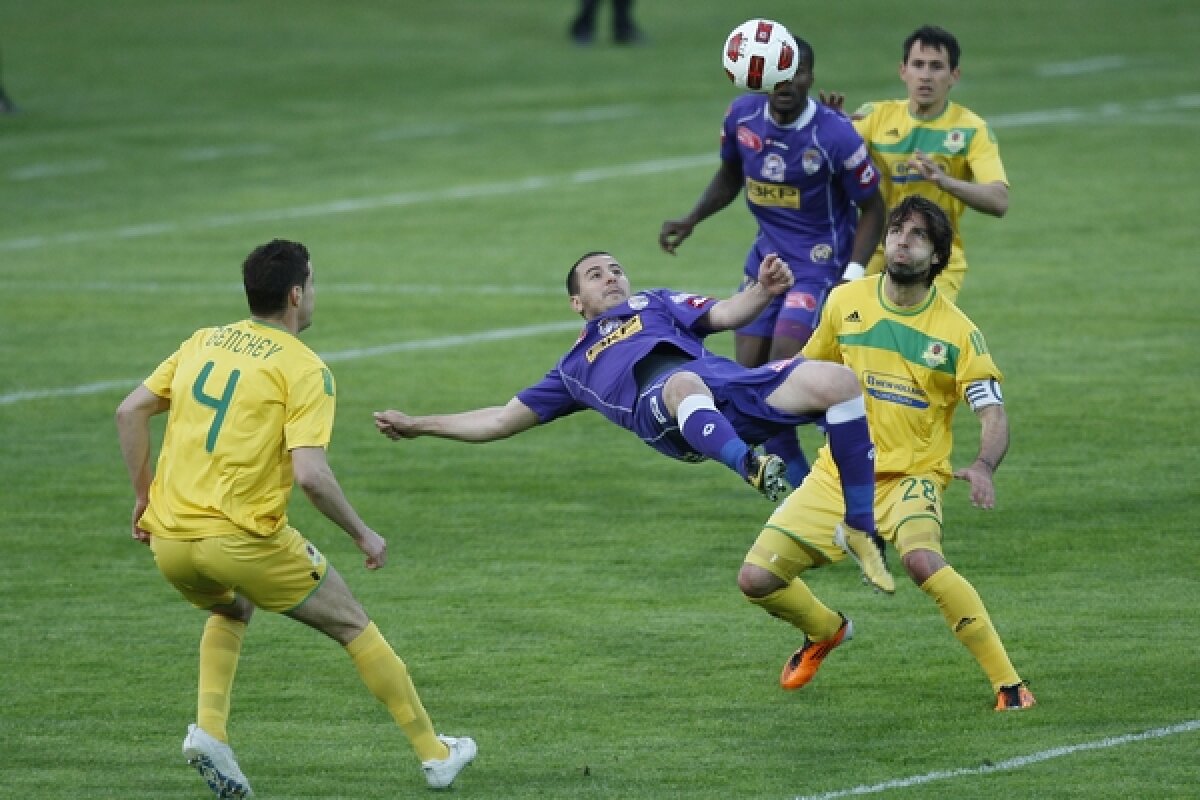 FOTO! Vaslui - Timişoara 1-1. Bănăţenii au luat un avans de două puncte faţă de urmăritoare