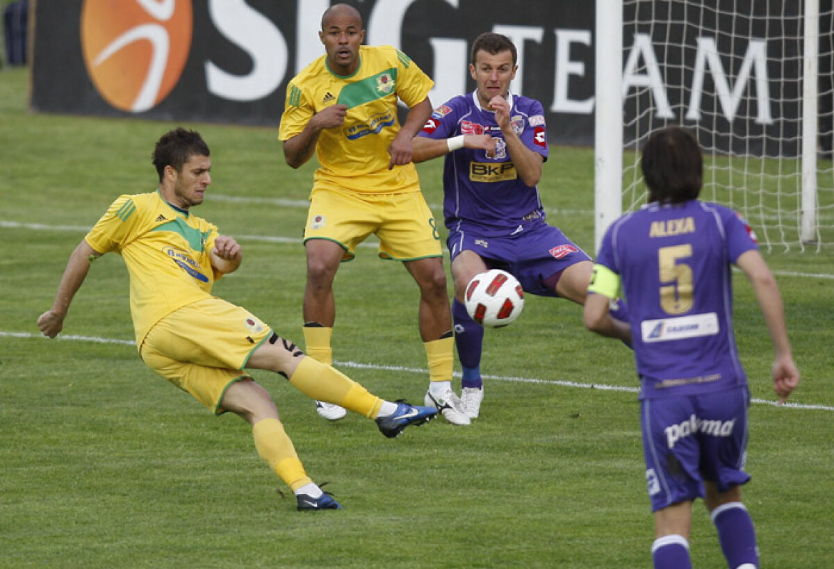 Cronica meciului Vaslui - Poli 1-1 » Domnu' Oţelul, poftiţi la titlu!