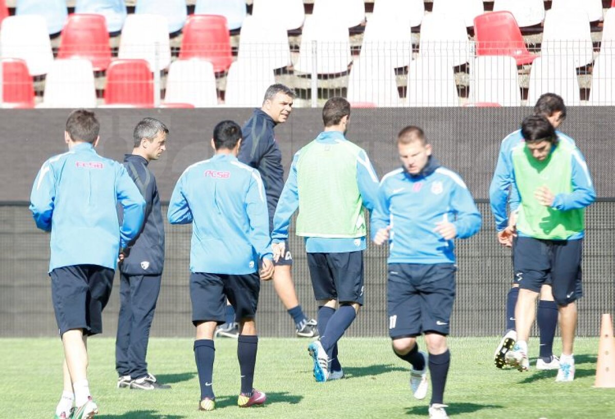 GALERIE FOTO » Olăroiu şi-a intrat în rol!