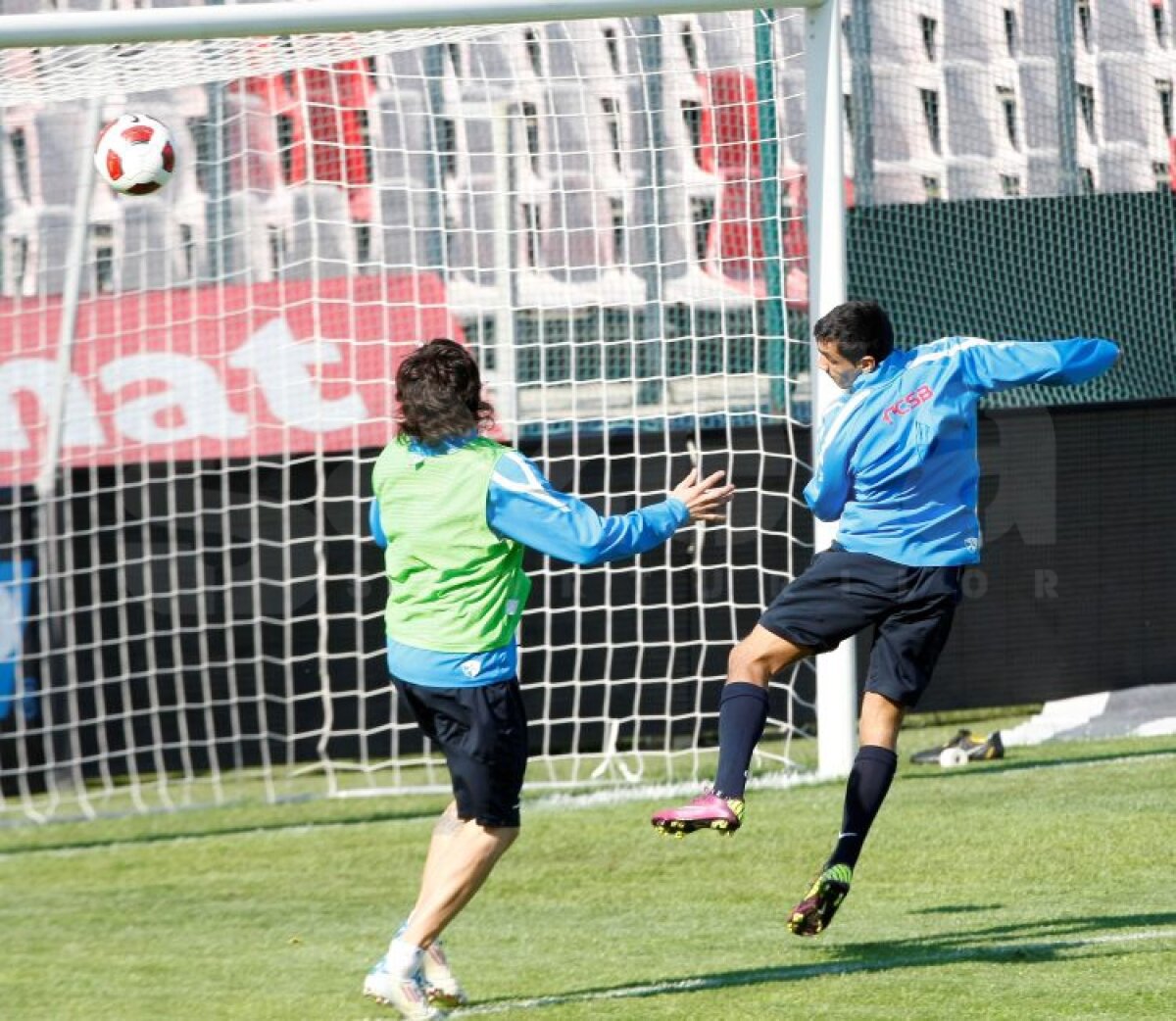 GALERIE FOTO » Olăroiu şi-a intrat în rol!