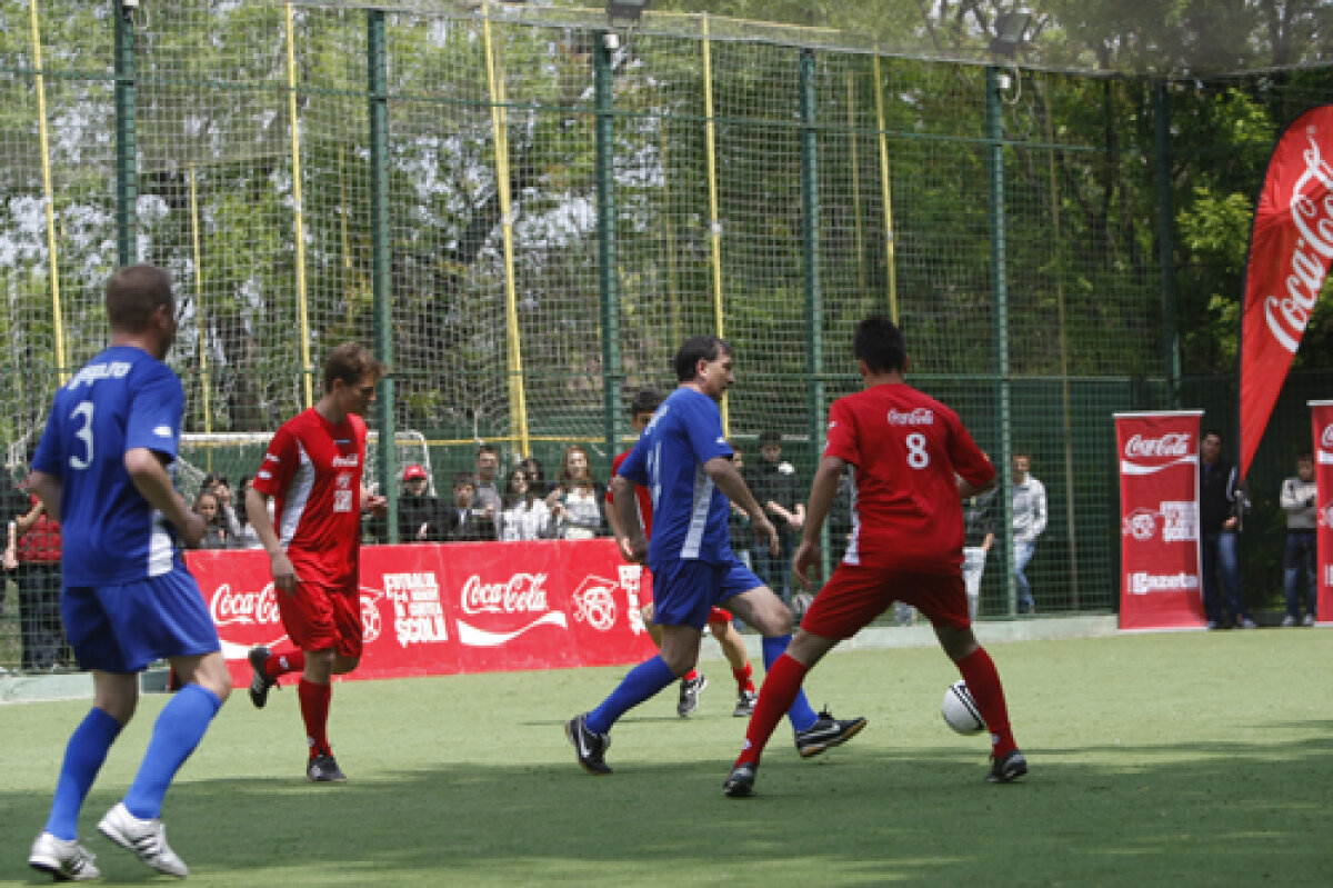 Puştii din liceul "Mircea Eliade" au jucat contra echipei Gazetei » Maitreyi, mai patru...