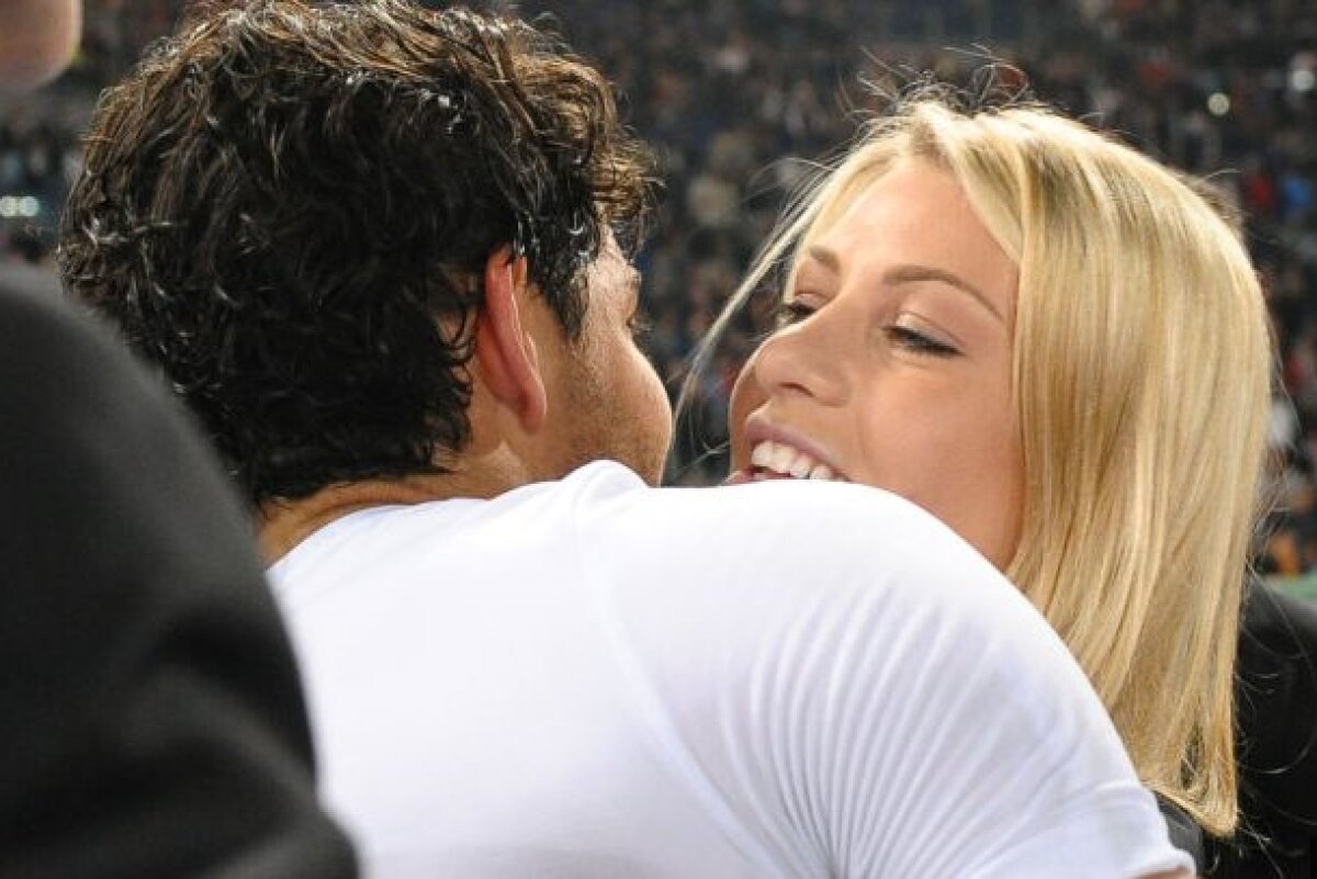 FOTO Pato a sărbătorit cîştigarea titlului alături de fiica şefului Berlusconi. Vezi primul "11" al nevestelor de la AC Milan!