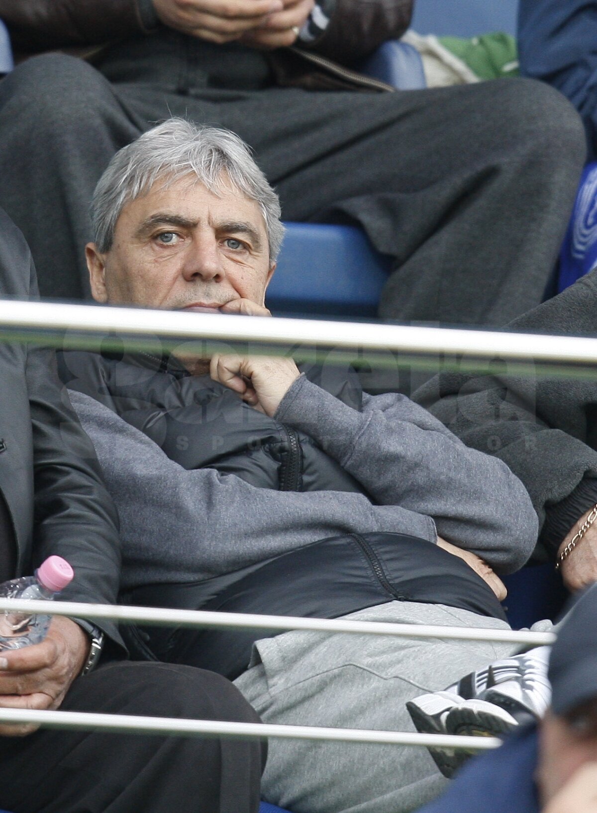 VIDEO şi liveTEXT » Universitatea Craiova, 90% retrogradată după 0-2 cu Dinamo. "Cîinii" avansează spre Europa