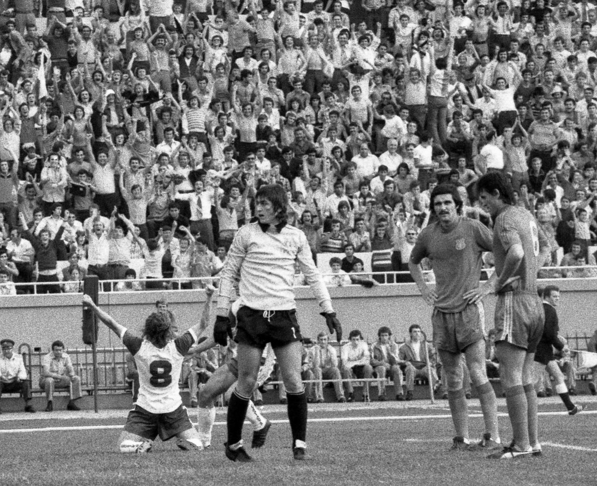 Un club de legendă a ajuns iar în pragul falimentului sportiv » Rugă pentru Ştiinţa