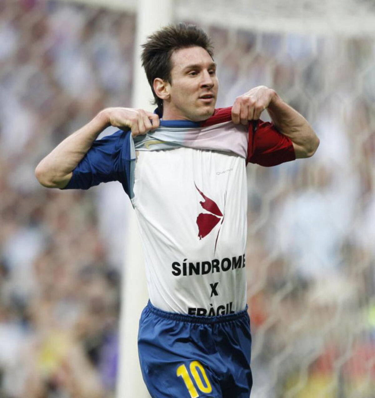 "Te iubesc, Mirela!" vs. "I belong to Jesus!". Cele mai tari dedicaţii ale fotbaliştilor