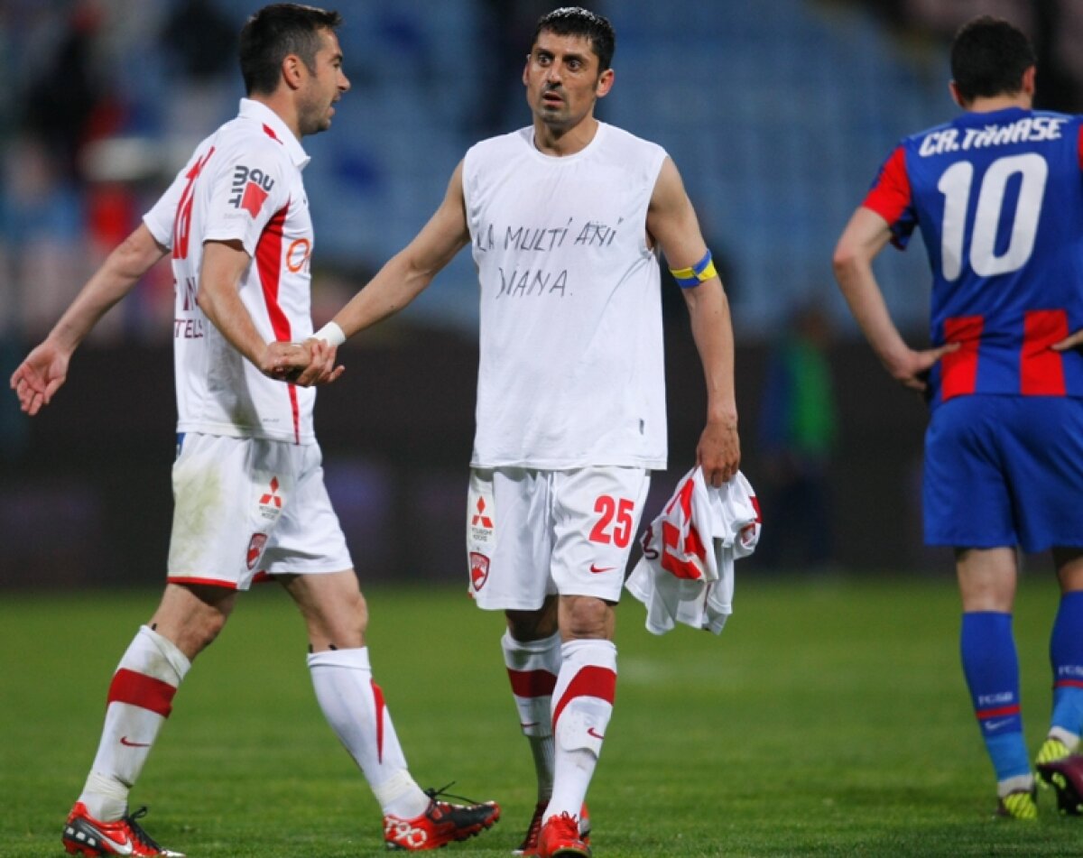 "Te iubesc, Mirela!" vs. "I belong to Jesus!". Cele mai tari dedicaţii ale fotbaliştilor