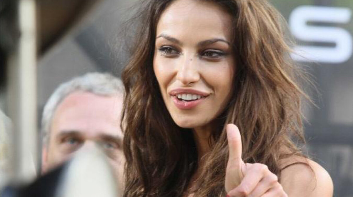 FOTO incendiar » Vezi imagini cu Mădălina Ghenea, manechinul care a înnebunit Italia!