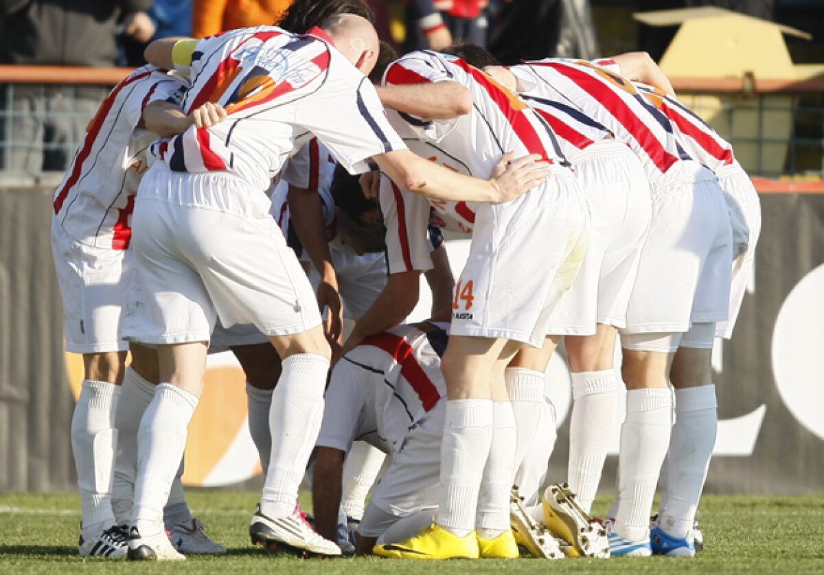 FINALA LIGII 1 » Ultimele noutăţi de la Galaţi: Dorinel îşi bagă elevii în cantonament diseară