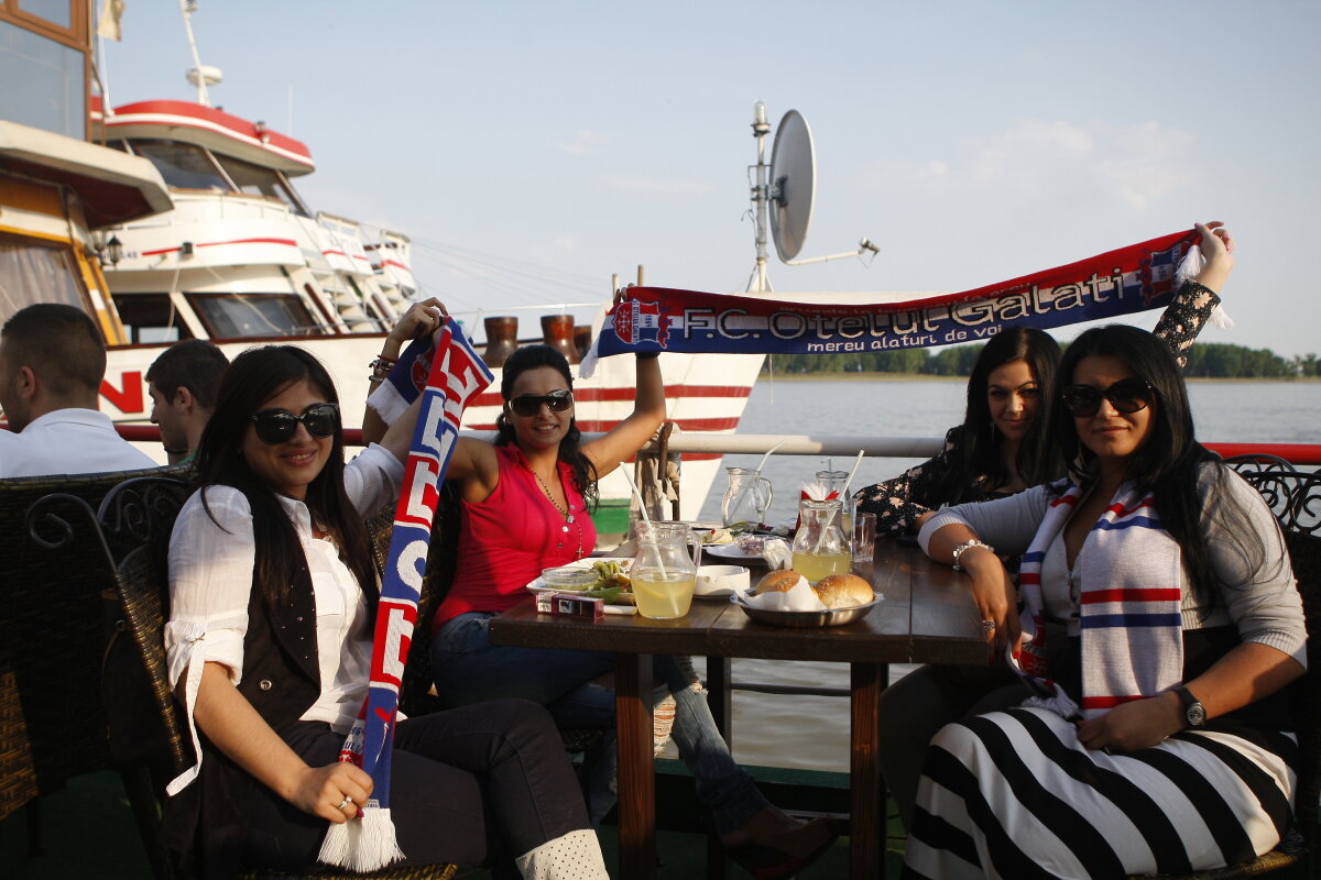 Fularele au prins viaţă în Galaţi: "Azi îi depăşim în viteză!"